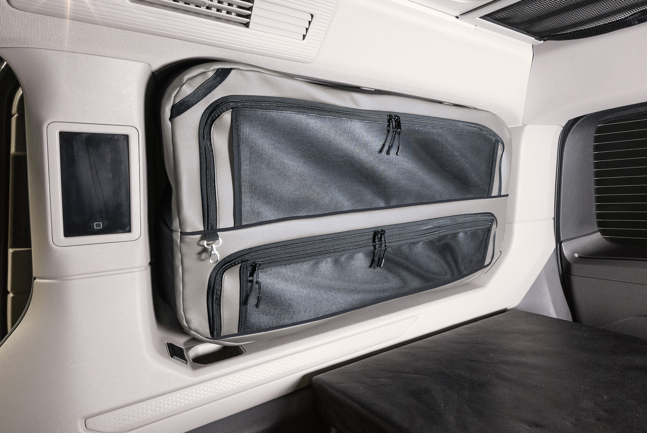 Fensterpacktasche mit Paneel für VW T 7 ohne Sicherheitsgurt, Beifahrerseite, hellbeige