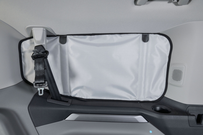 Seitenscheibenisolierung  für Ford V710 / VW neue Caravelle, kurz, hinten links, innen